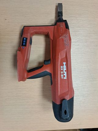 Clavadora Hilti
