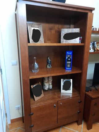 Aquário com mesa de apoio