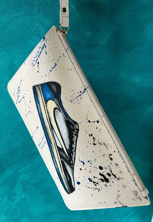 Air Jordan Low OG Fragment x Travis Scott Pochette