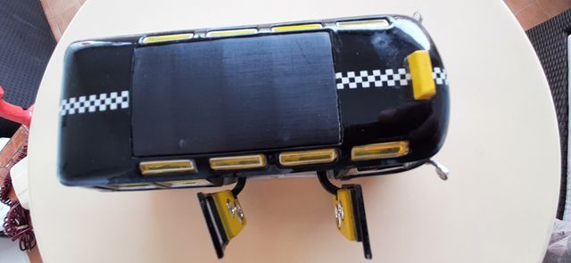 T1 WG TAXI BUS AIRPORT 1:24