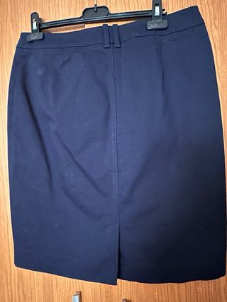 Falda Cortefiel, talla 40, como nueva