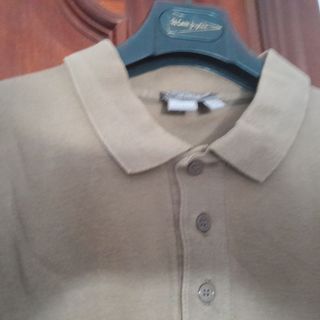 Polo zara verde oliva talla M