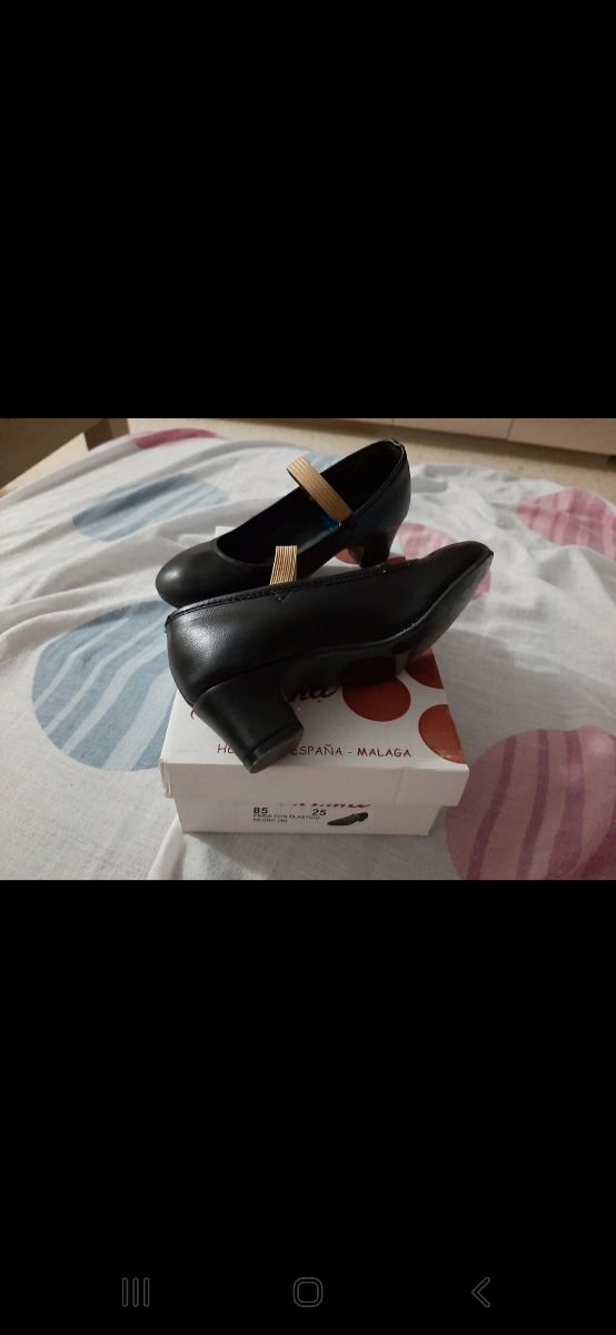 Zapatos de flamenco niña n.25