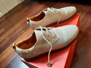 Blucher de piel con cordones Pikolinos