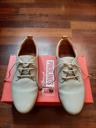 Blucher de piel con cordones Pikolinos