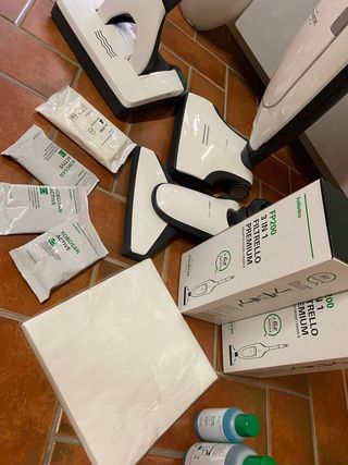 Folletto VK220  con accessori