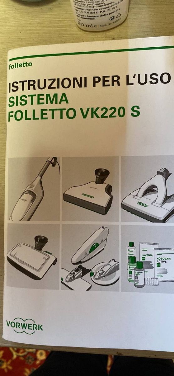 Folletto VK220  con accessori