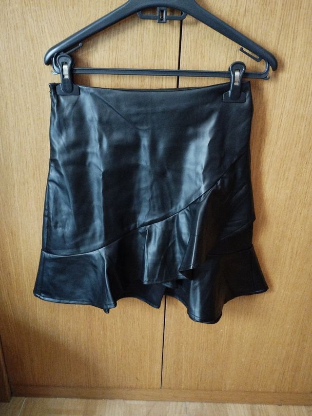 FALDA NEGRA TALLA S 36 SHEIN