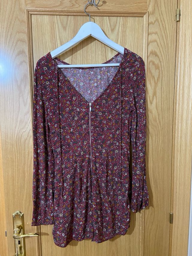 Mono de flores de Bershka