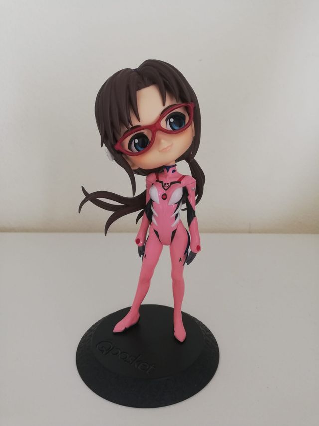 QPOSKET Mari Makinami