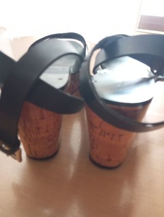 Sandalias plataformas Stradivarius 