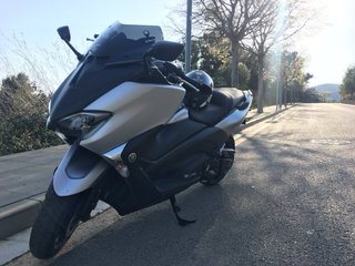 YAMAHA TMAX SX SPORT EDITION *UNICO DUEÑO*