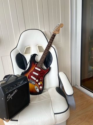 Set de guitarra eléctrica más aplicador y extras