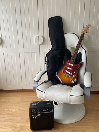 Set de guitarra eléctrica más aplicador y extras