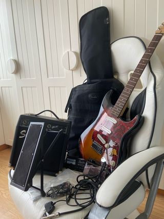 Set de guitarra eléctrica más aplicador y extras