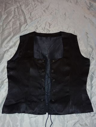 Antiguo justillo de raso.