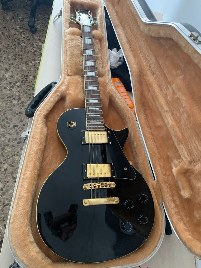 GUITARRA ELECTRICA + FUNDA + PEDAL