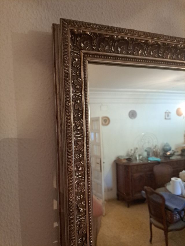 Gran espejo pared enmarcado vintage.