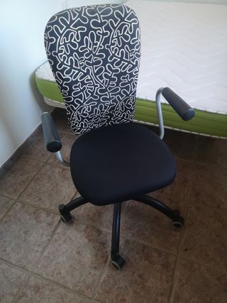 Silla oficina con ruedas