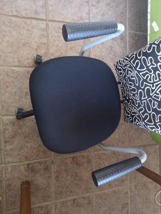Silla oficina con ruedas