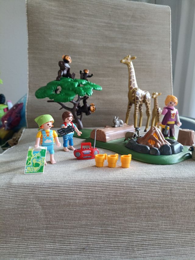 Playmobil acampada jungla