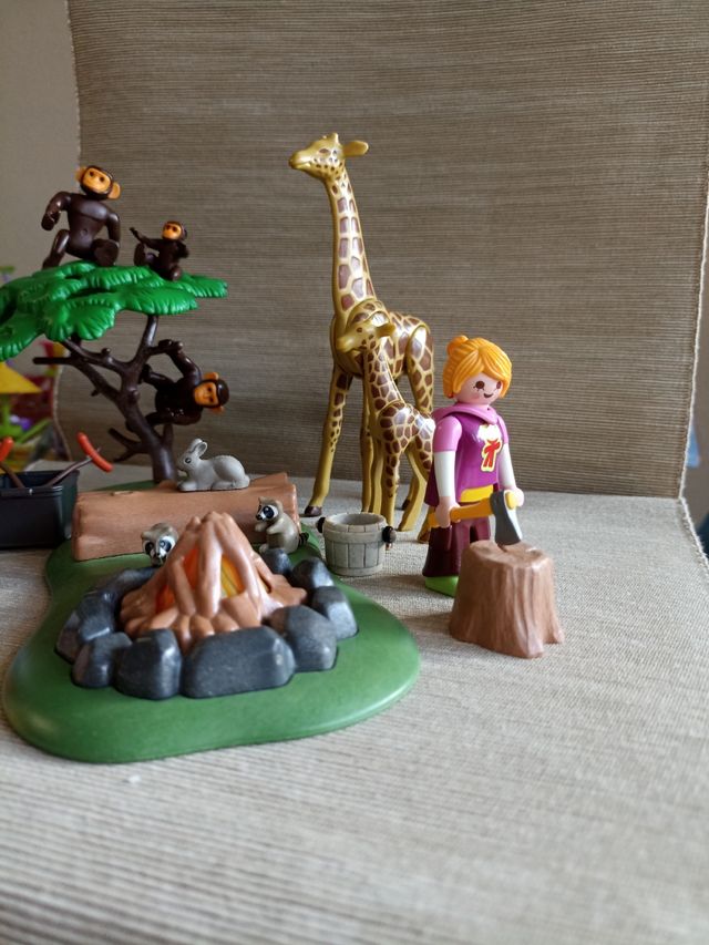 Playmobil acampada jungla