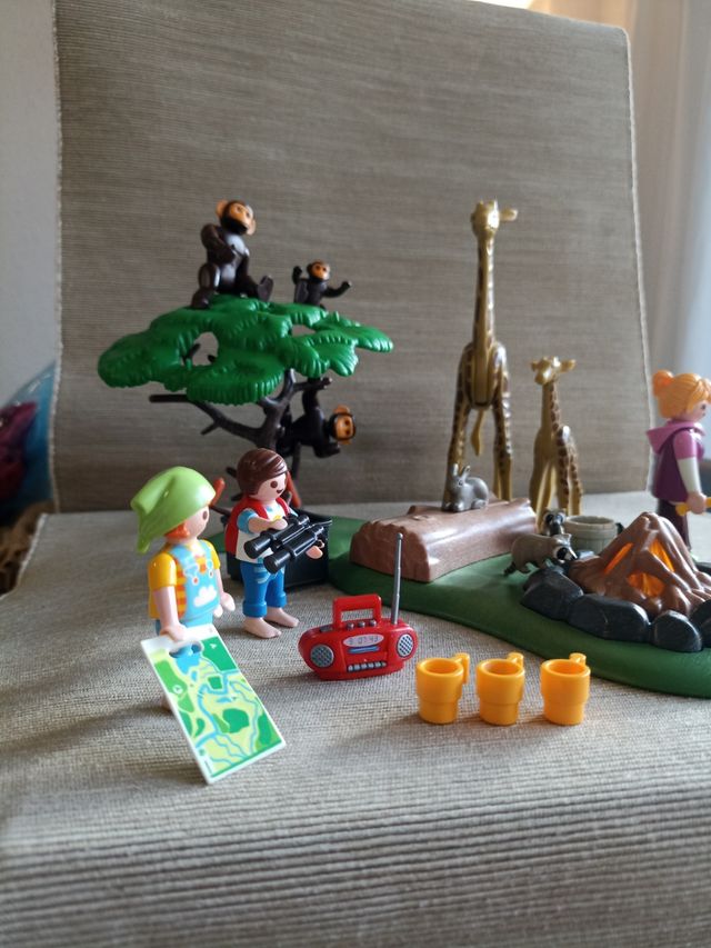 Playmobil acampada jungla