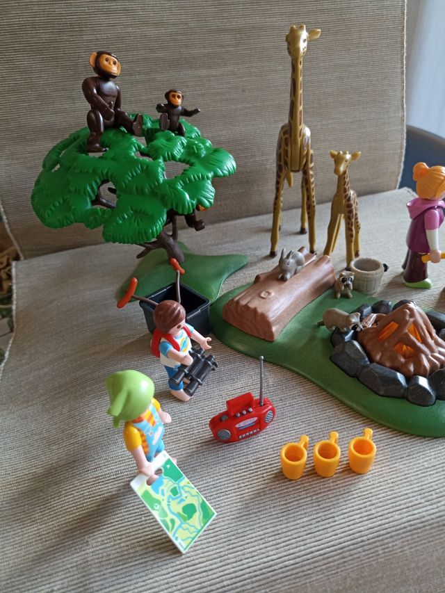 Playmobil acampada jungla