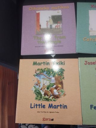4 CUENTOS EN EUSKARA E INGLES.