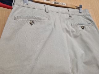 Pantalones chinos camel