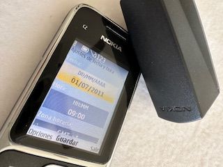 Nokia C2 01 con caricabatterie