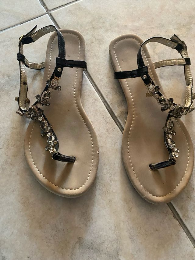 Sandali donnatg 38 con pietre