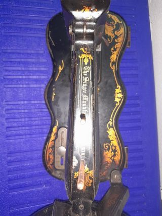 Máquina de coser Singer muy antigua