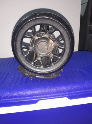 Máquina de coser Singer muy antigua