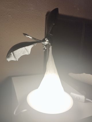 Lampara de mesa dragón. ULTIMA UNIDAD