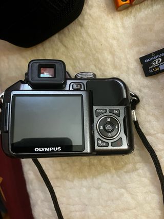 Camara de fotos digital compacta.