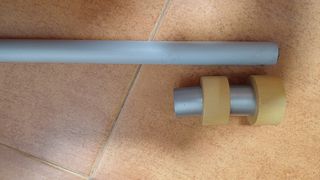 Barra cortina extensible con soportes y terminales