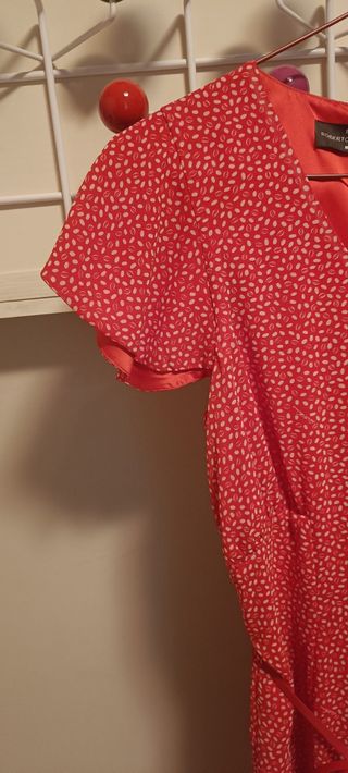 Mono rojo estampado de verano 