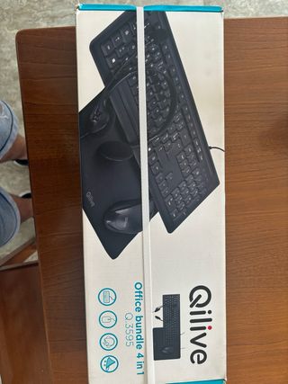 Se vende teclado,mouse y audifonos para ordenador.