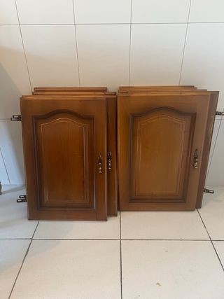 Puertas madera maciza