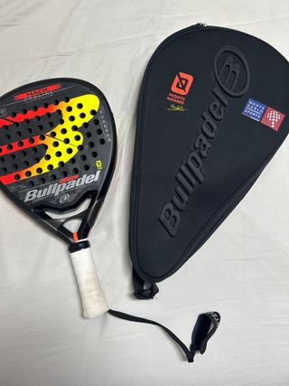 BULLPADEL HACK PAQUITO NAVARRO