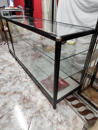 SE VENDE MOBILIARIO PARA TIENDA
