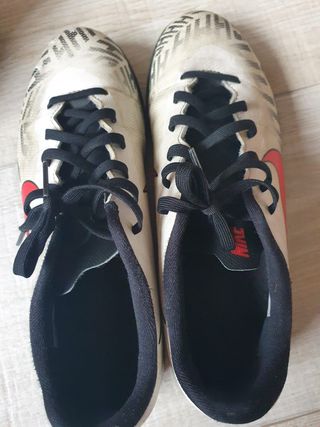 Botas de fútbol multitacos