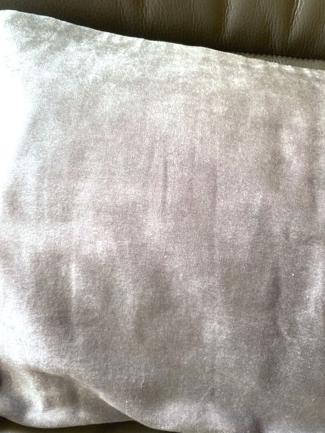 Funda cojín pailletes Zara Home