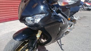 Honda cbr 1000 rr fireblade 2011
