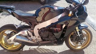 Honda cbr 1000 rr fireblade 2011