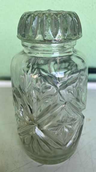 TARRO CON TAPA CRISTAL MACIZO