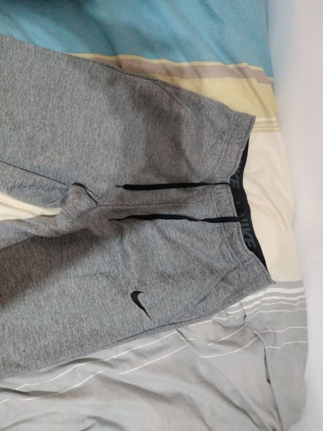 Pantalones nike