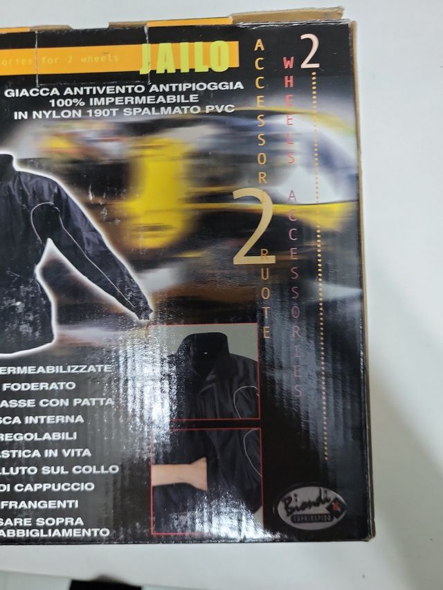 Chaqueta moto para el agua de la marca Biondi