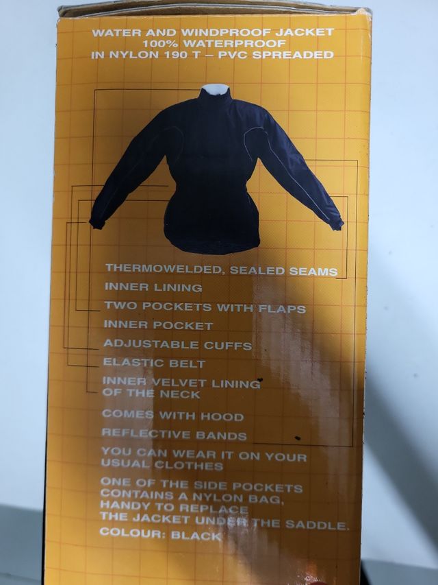 Chaqueta moto para el agua de la marca Biondi